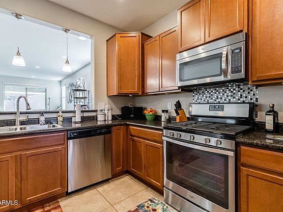 4th image of 26069 W Piute Ave