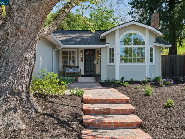 169 Natalie Dr, Moraga, CA 94556