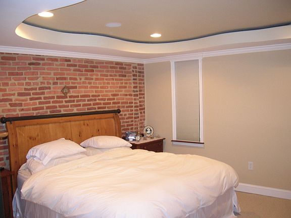 Master Bed w/Recessed Lights & Tray ceilings!