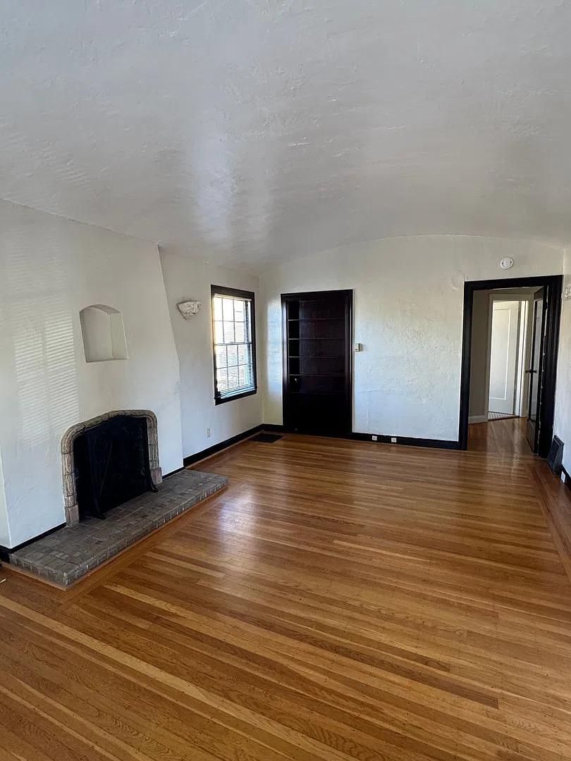 Spacious One Bedroom Unit in North Berkeley — Photo 2