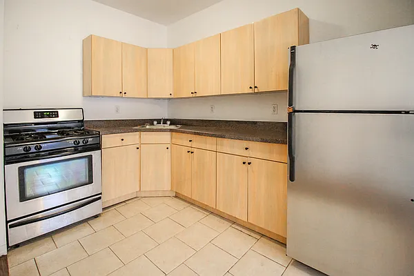 Rented by MySpaceNYC | media 3