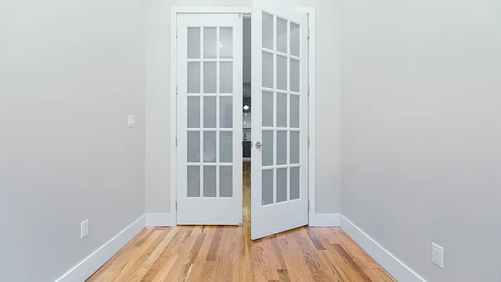 Rented by Nooklyn NYC LLC | media 30