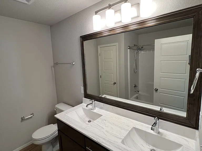 2615 W Baton Rouge Pl — Photo 25
