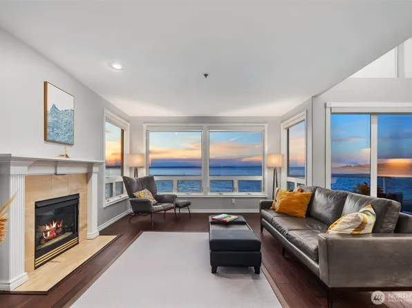 1594 Alki Avenue SW #302, Seattle, WA 98116