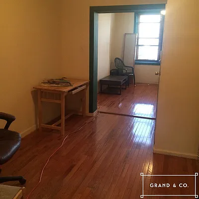 Rented by Grand & Co. | media 8