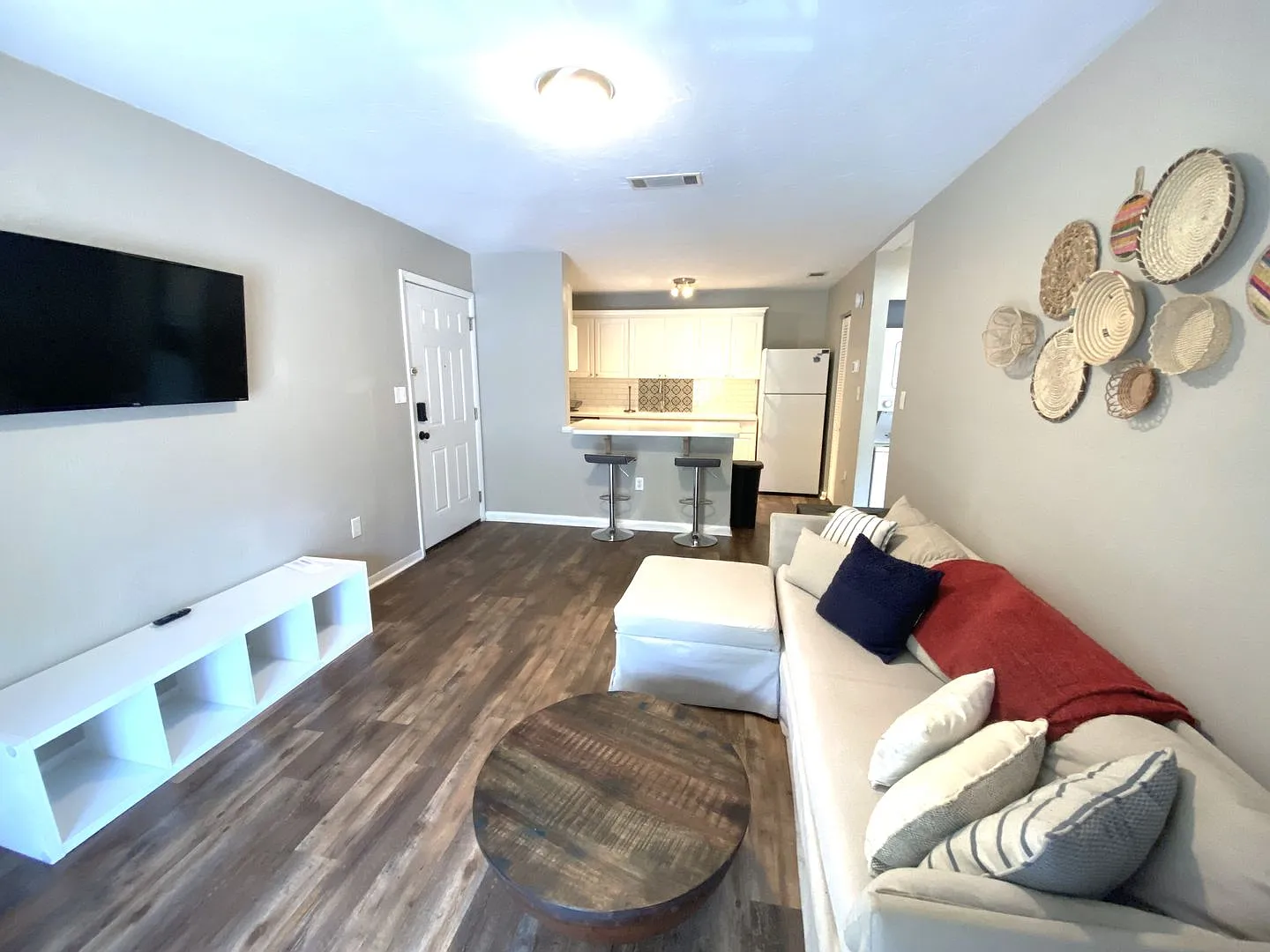 Campus Point J-21 - Pet Friendly! — Photo 4