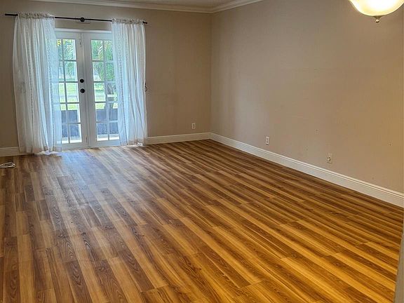 5th image of 3774 Inverrary Boulevard #106p