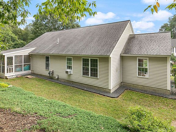 5th image of 44 Lamprey Village Drive