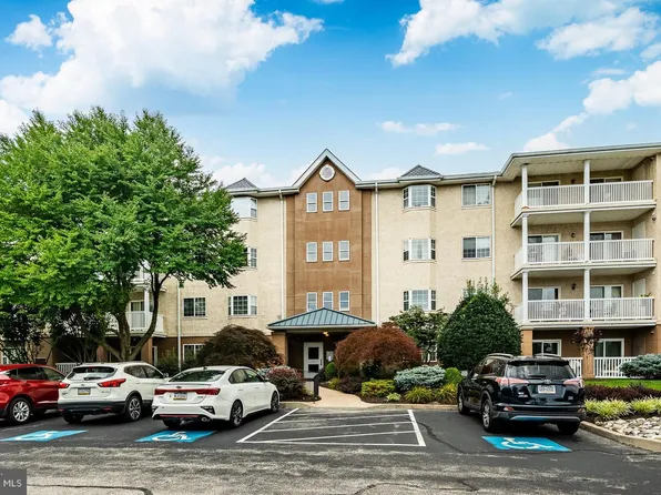 335 Paoli Pointe Dr #U, Paoli, PA 19301