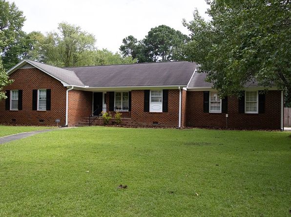 407 Cedarhurst Rd
