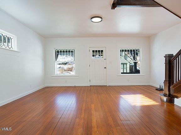 5th image of 336 Eagle St