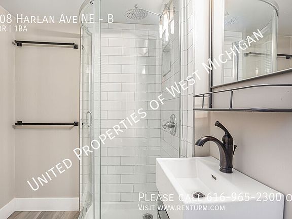 3rd image of 508 Harlan Ave NE #B
