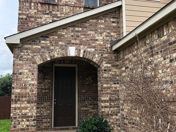 3rd image of 306 Pleasanton Hts
