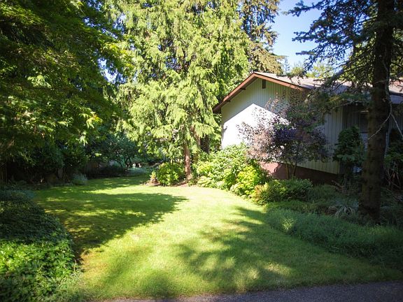 3rd image of 4615 Green Cove Ct NW