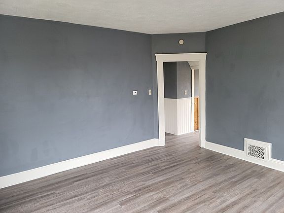 5th image of 3802 Woodbine Ave #2