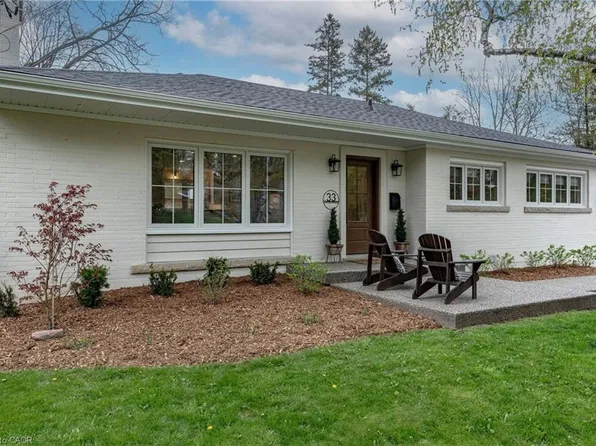 33 Mayfair Ave, Hamilton, ON L9H 3K7