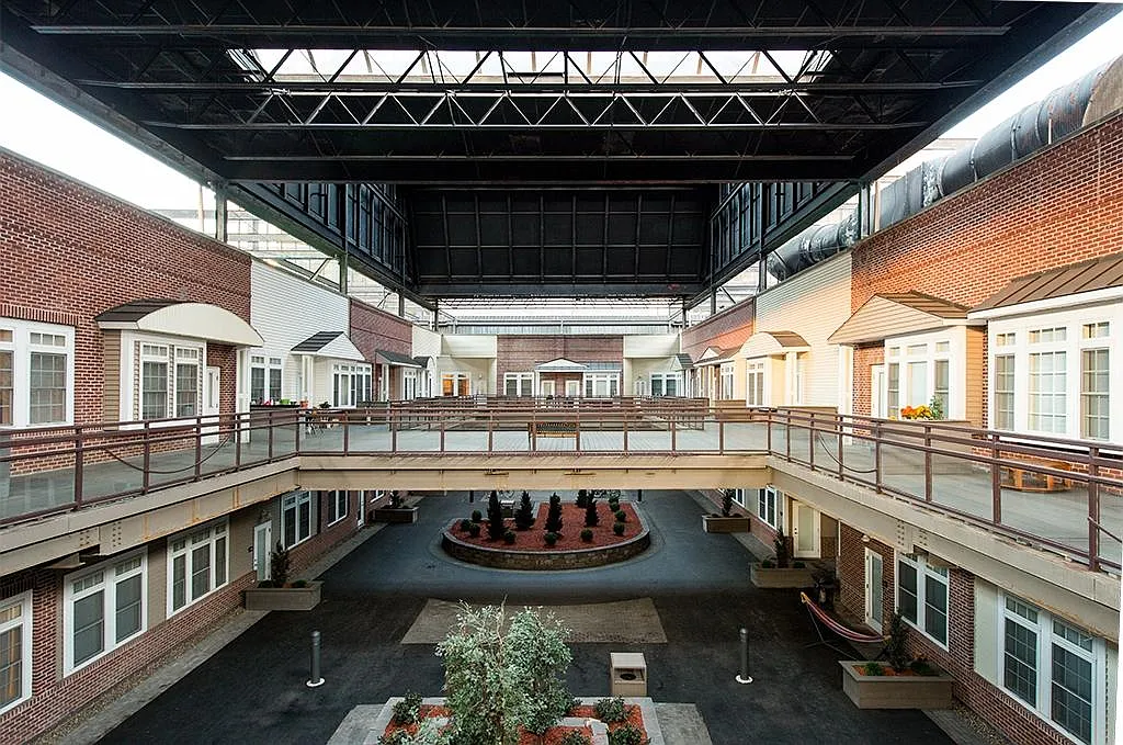 Residence Court (900 Chapel Mall) — Photo 1