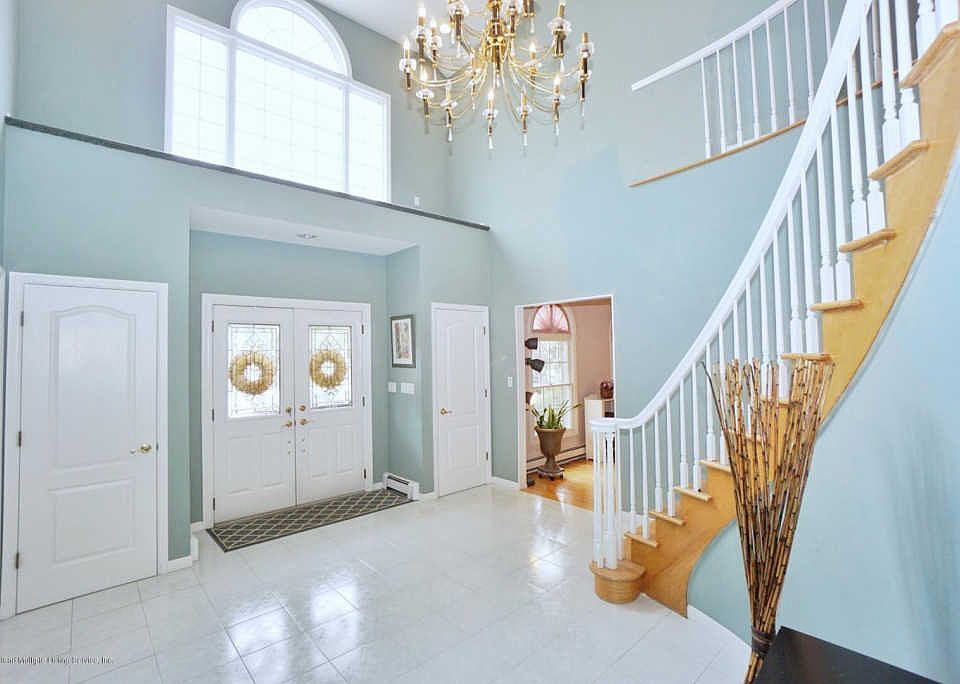 236 Finlay St, Staten Island, NY 10307 Zillow