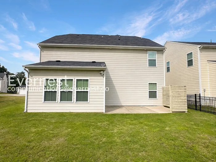 206 Welcombe St — Photo 25
