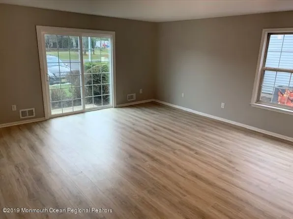 426 Indigo Ct, Morganville, NJ 07751