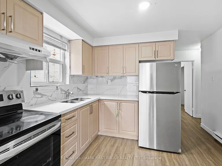 608 Gerrard St E #2 — Photo 16