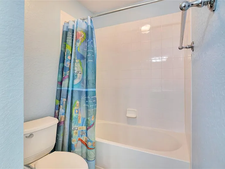 7325 Derexa Dr — Photo 23