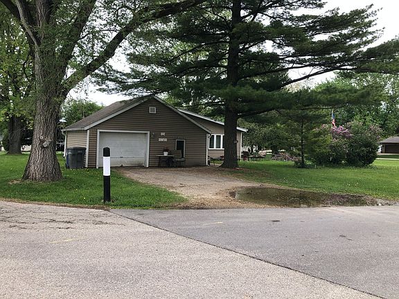 3rd image of S74W17405 Lake Dr