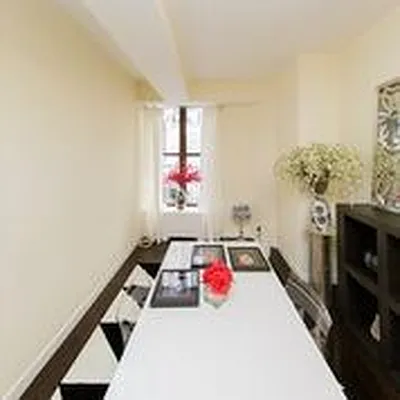 Rented by Francine Realty | media 30