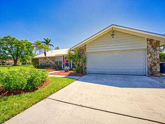 5th image of 5831 Tallowood Cir