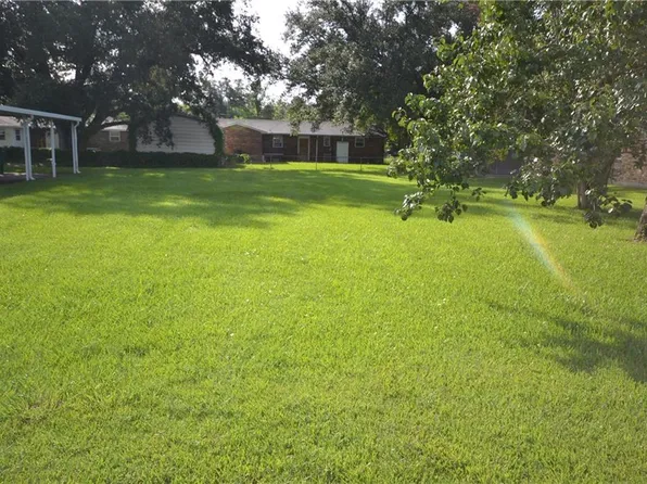 313 Davis Dr, Luling, LA 70070