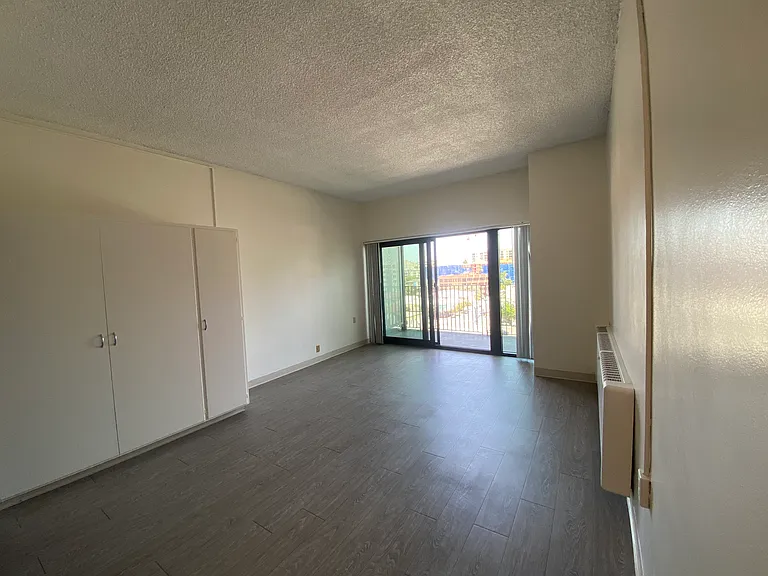 Luther Tower Apartments — Photo 9