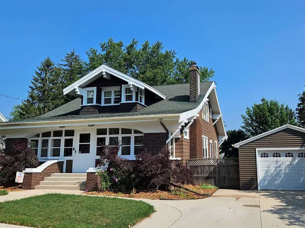 234 W Pine St, Denmark, WI 54208
