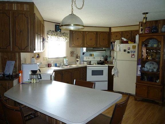 4th image of 454 8th Ave SE