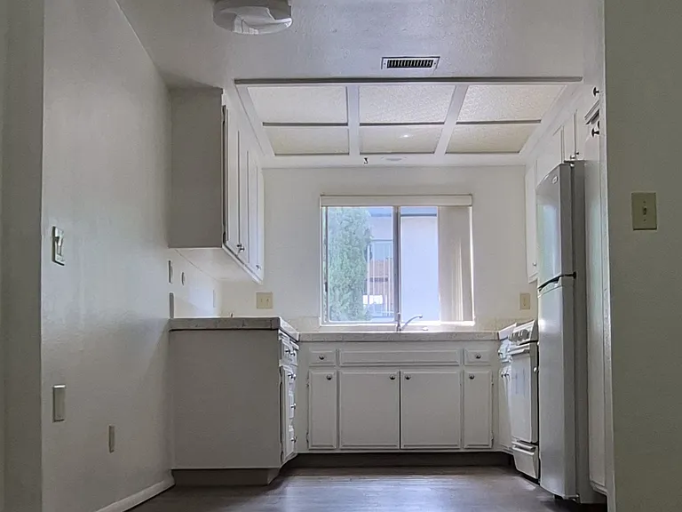 2673 Milton Ave #12 — Photo 5