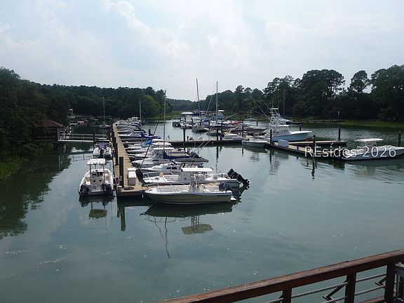 5th image of 43 Jenkins Island Road UNIT 064