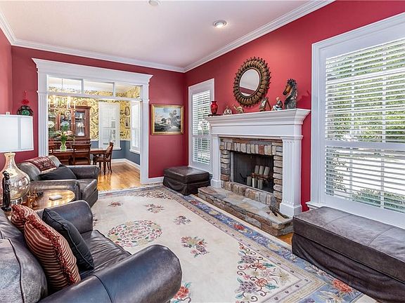 5th image of 1710 Spruce Ave