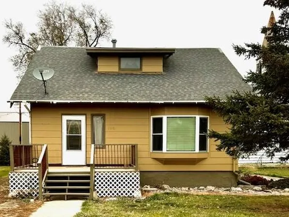 1116 Saint John St, Faulkton, SD 57438