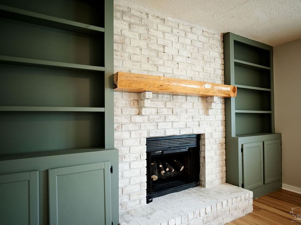 1st image of 2745 Godwin Ln