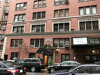 140 West 58th Street in Midtown