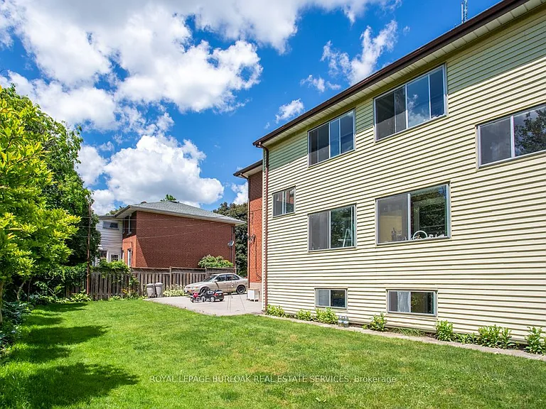 718 Ross St #2 — Photo 17