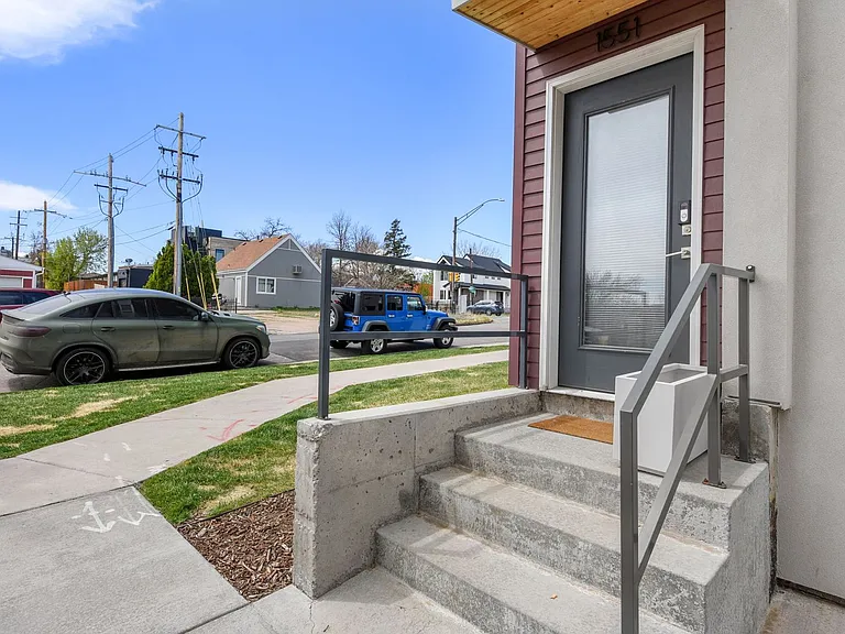 1551 W 43rd Ave — Photo 4