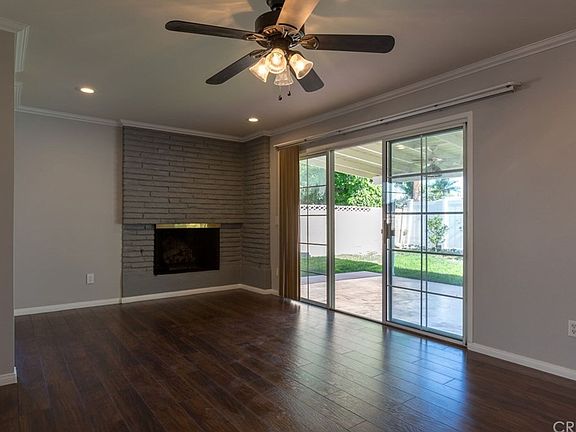 4th image of 22852 Runnymede St