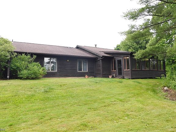 5th image of 3504 Somerset Dr Unit B