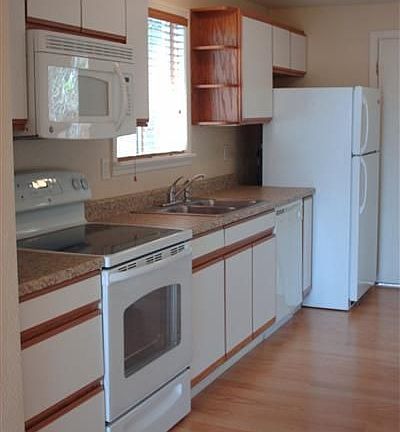 3rd image of 417 S Lafayette Ave