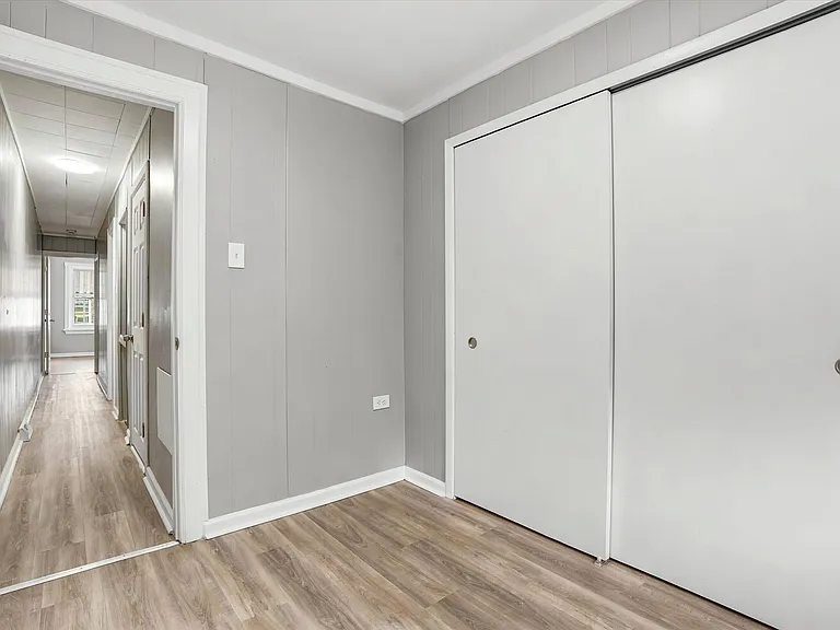 828 Beatty St — Photo 17