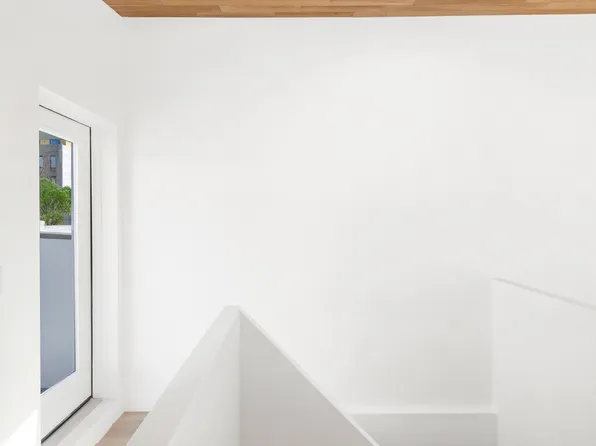 432 Fenimore Street image 20 of 24