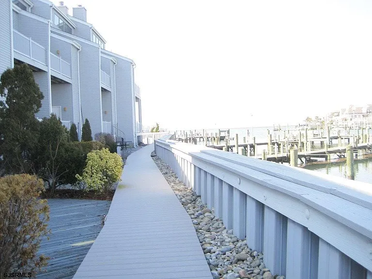 701 Bayshore Ave #701 — Photo 52