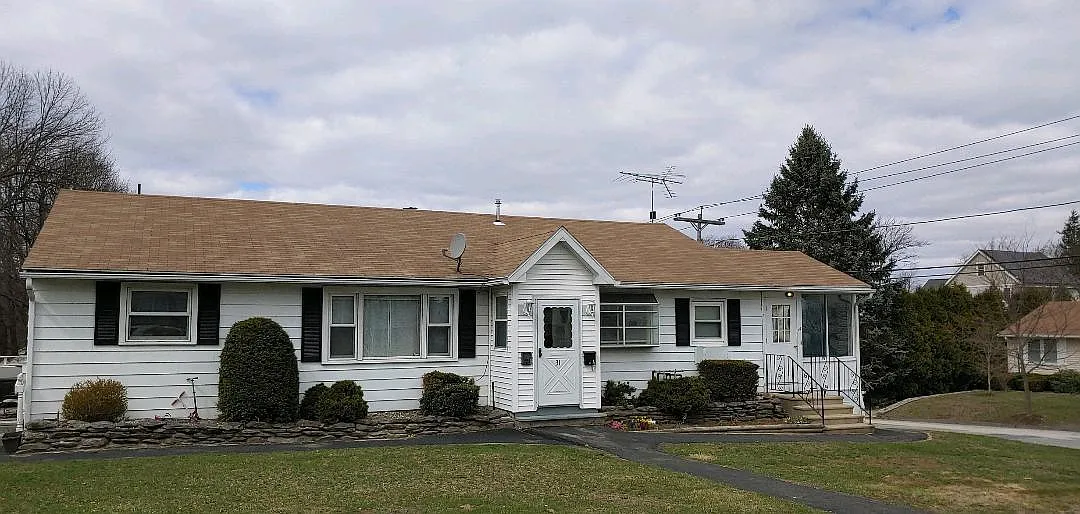 31 Park Villa Ave — Photo 1