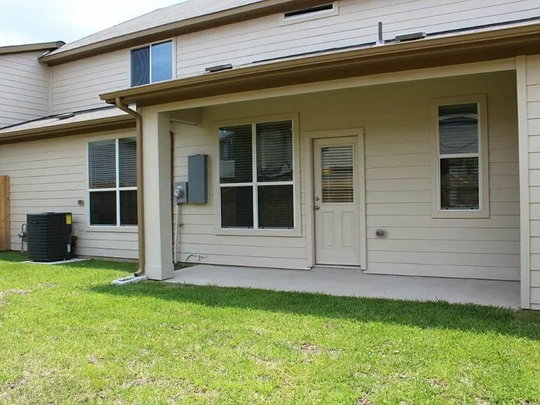 12327 Dona Ln — Photo 11