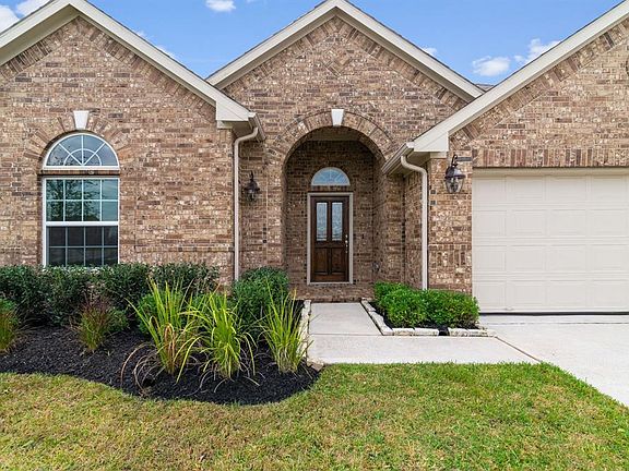 3rd image of 3210 Jeanette Cir